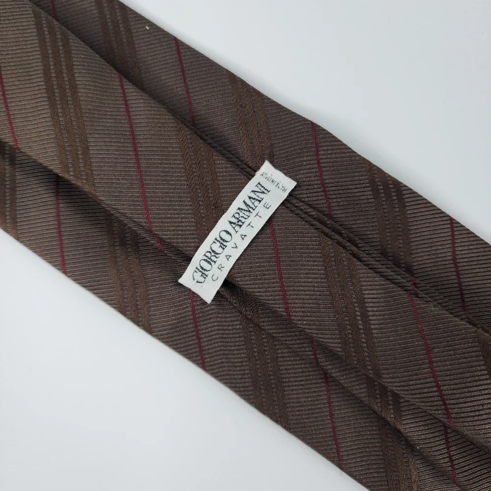 GIORGIO ARMANI CRAVATTE  Silk Brown Tie.